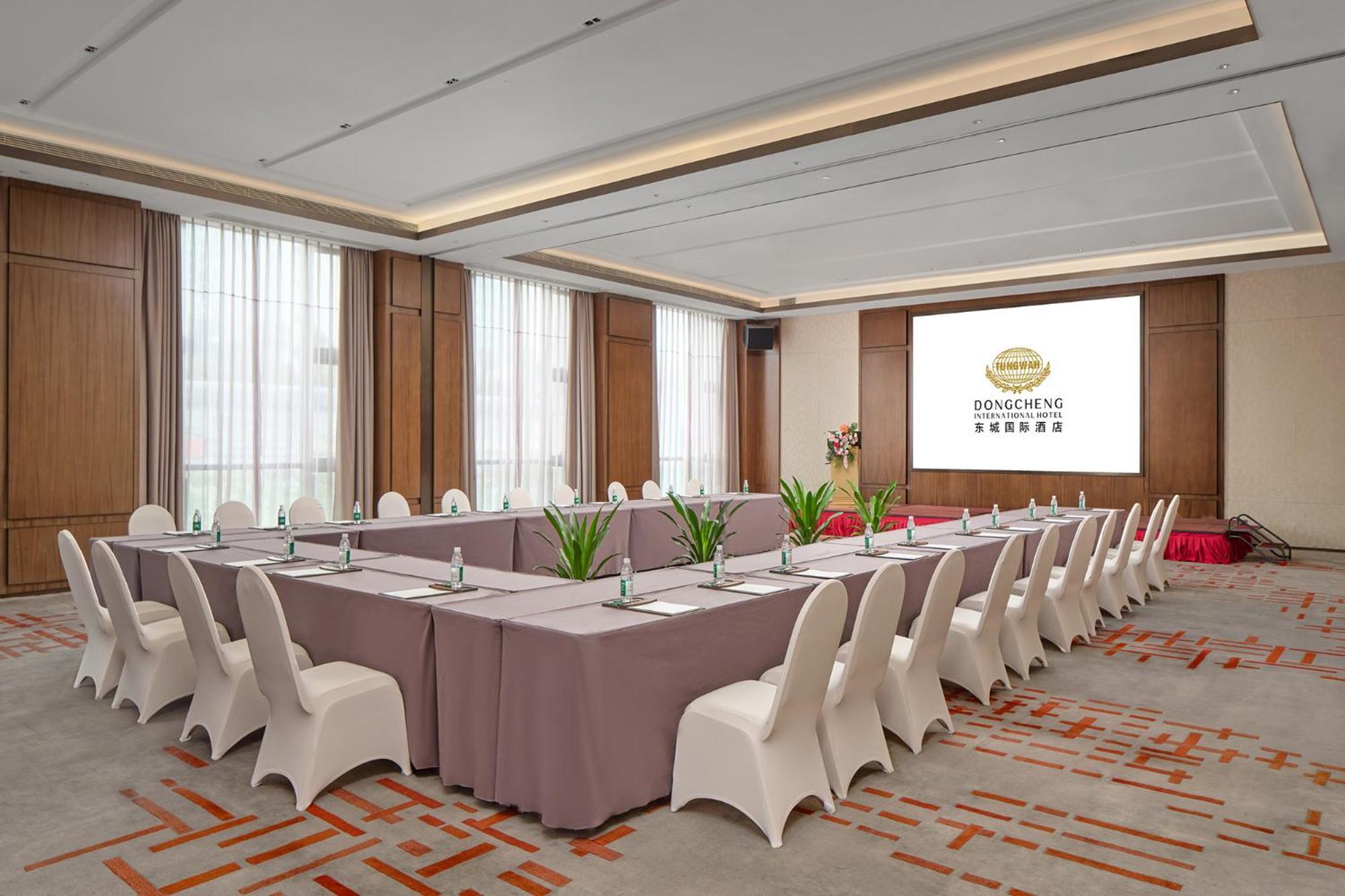 Dongguan Dongcheng International Hotel - Free Shuttle Buses For Executive Room Guests During Canton Fair Buitenkant foto