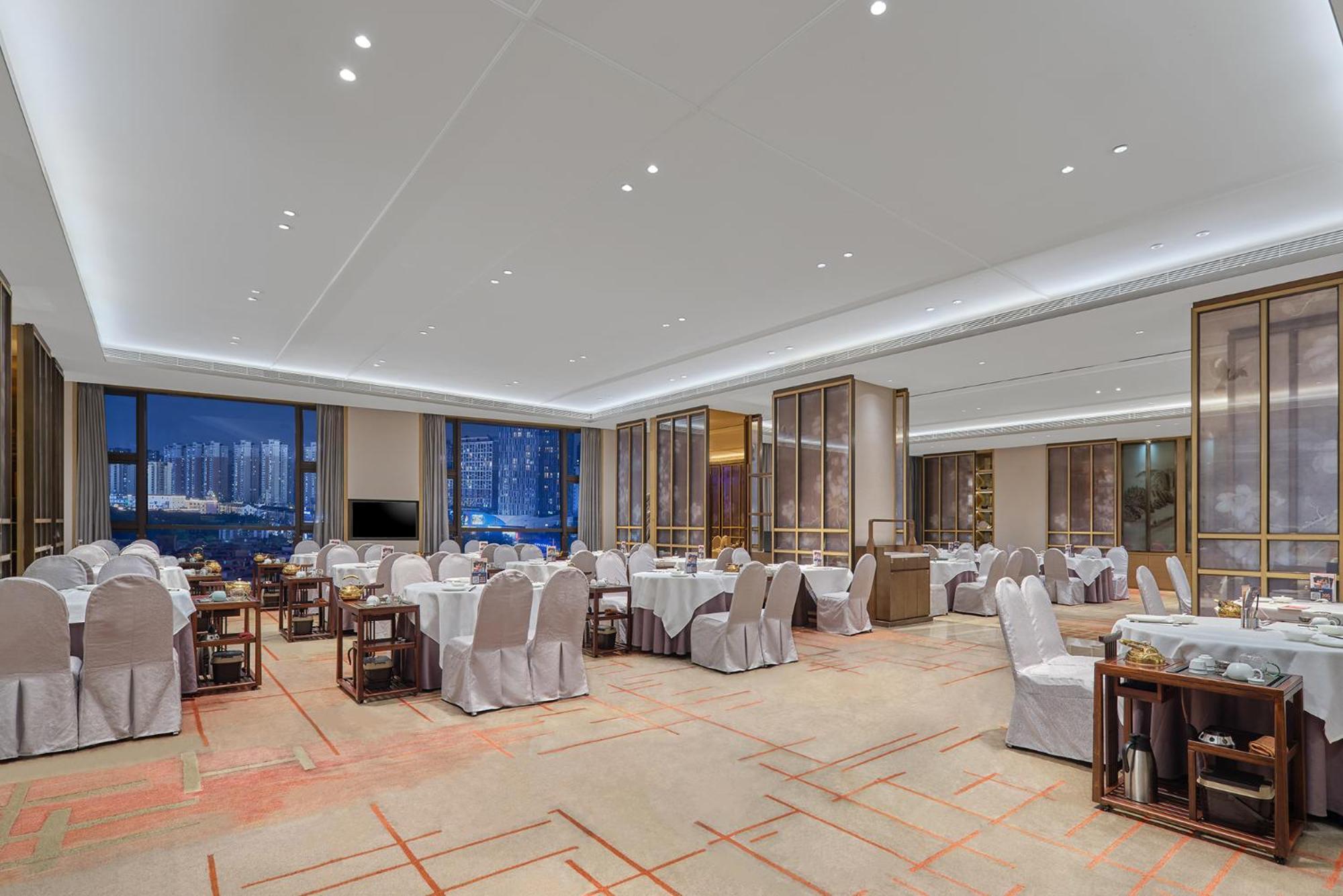 Dongguan Dongcheng International Hotel - Free Shuttle Buses For Executive Room Guests During Canton Fair Buitenkant foto