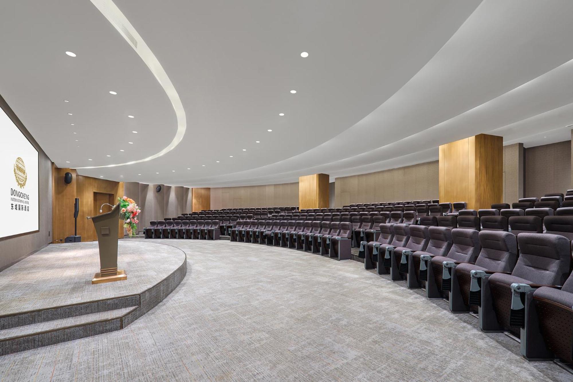 Dongguan Dongcheng International Hotel - Free Shuttle Buses For Executive Room Guests During Canton Fair Buitenkant foto