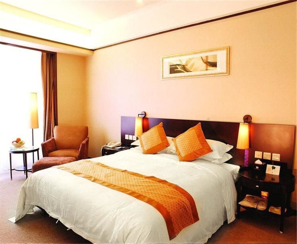 Dongguan Dongcheng International Hotel - Free Shuttle Buses For Executive Room Guests During Canton Fair Buitenkant foto